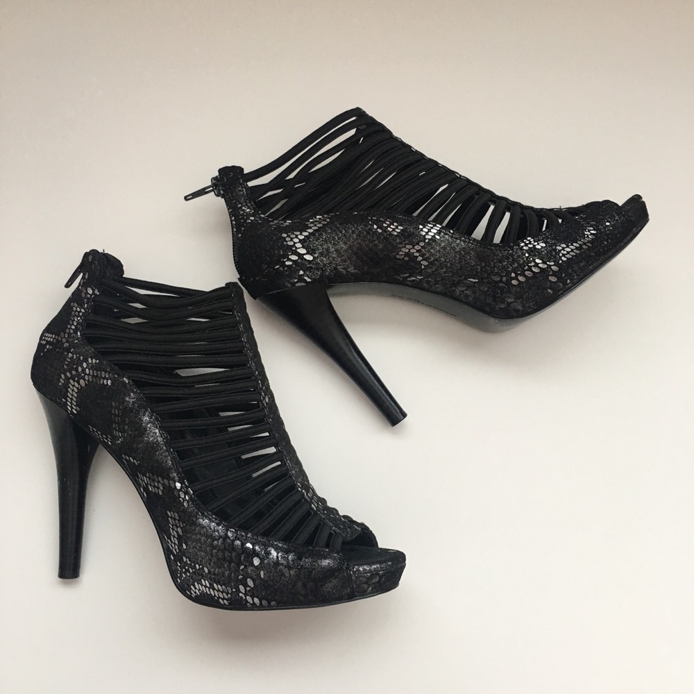 #37 BCBGeneration Heels (NEW) - Picture 1 of 5